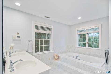 235 Hawks Hill Road New Canaan CT 06840