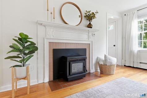 60 Russell Avenue Suffield CT 06078