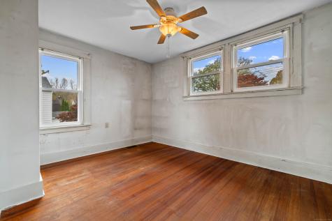 625 Vauxhall Street Extension Waterford CT 06385