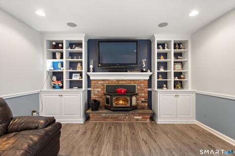 4 Windaway Road Bethel CT 06801