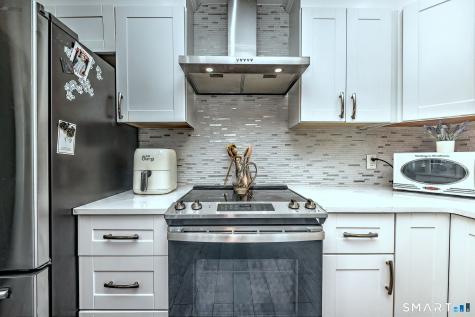 22 Caldwell Drive New Milford CT 06776