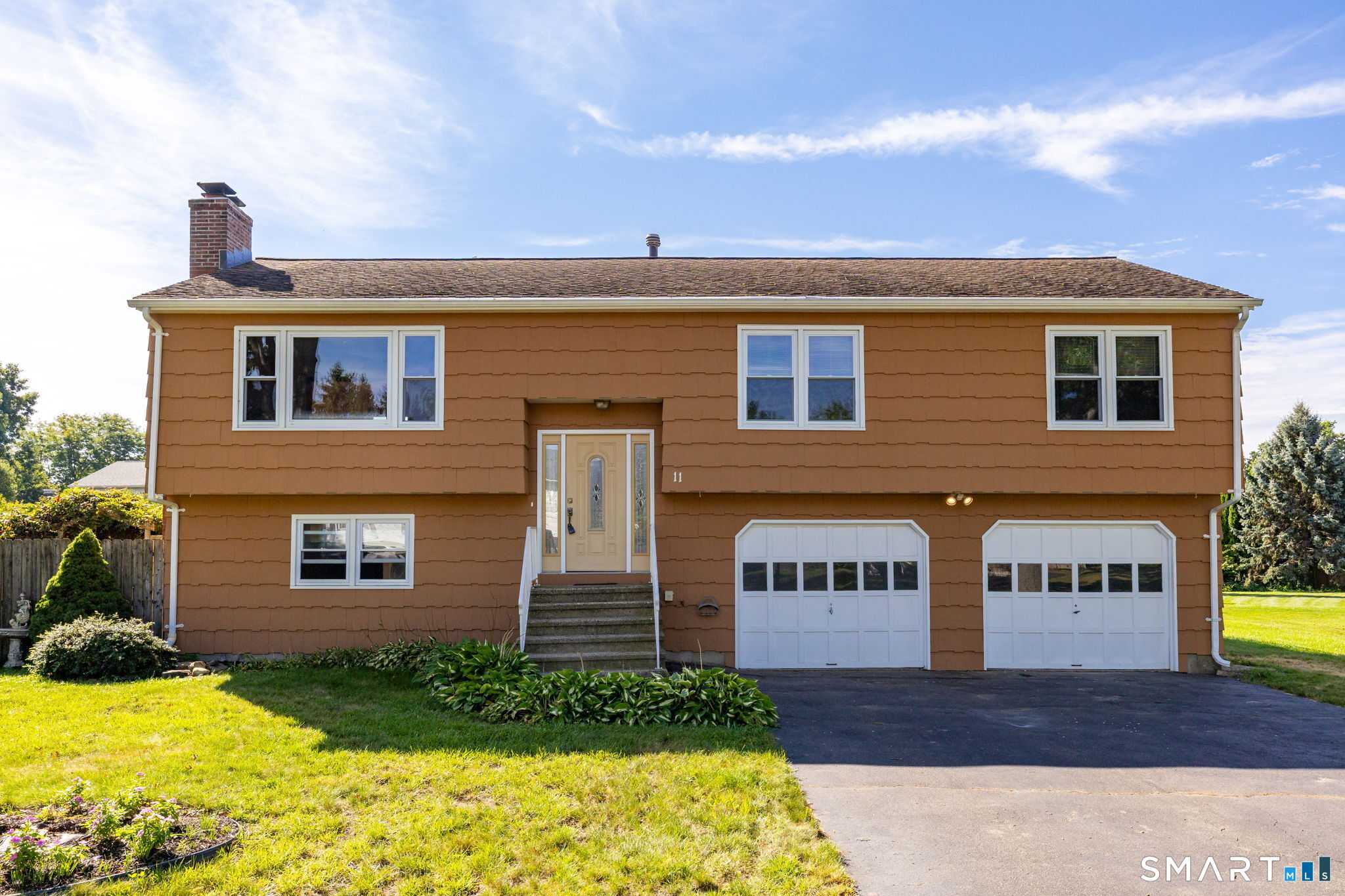 Milford CT, 11 Londonderry Lane