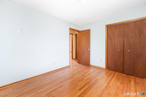 11 Londonderry Lane Milford CT 06460