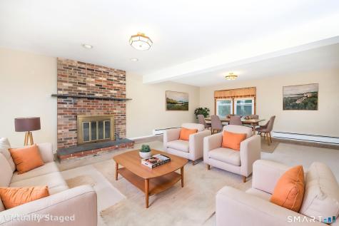 11 Londonderry Lane Milford CT 06460