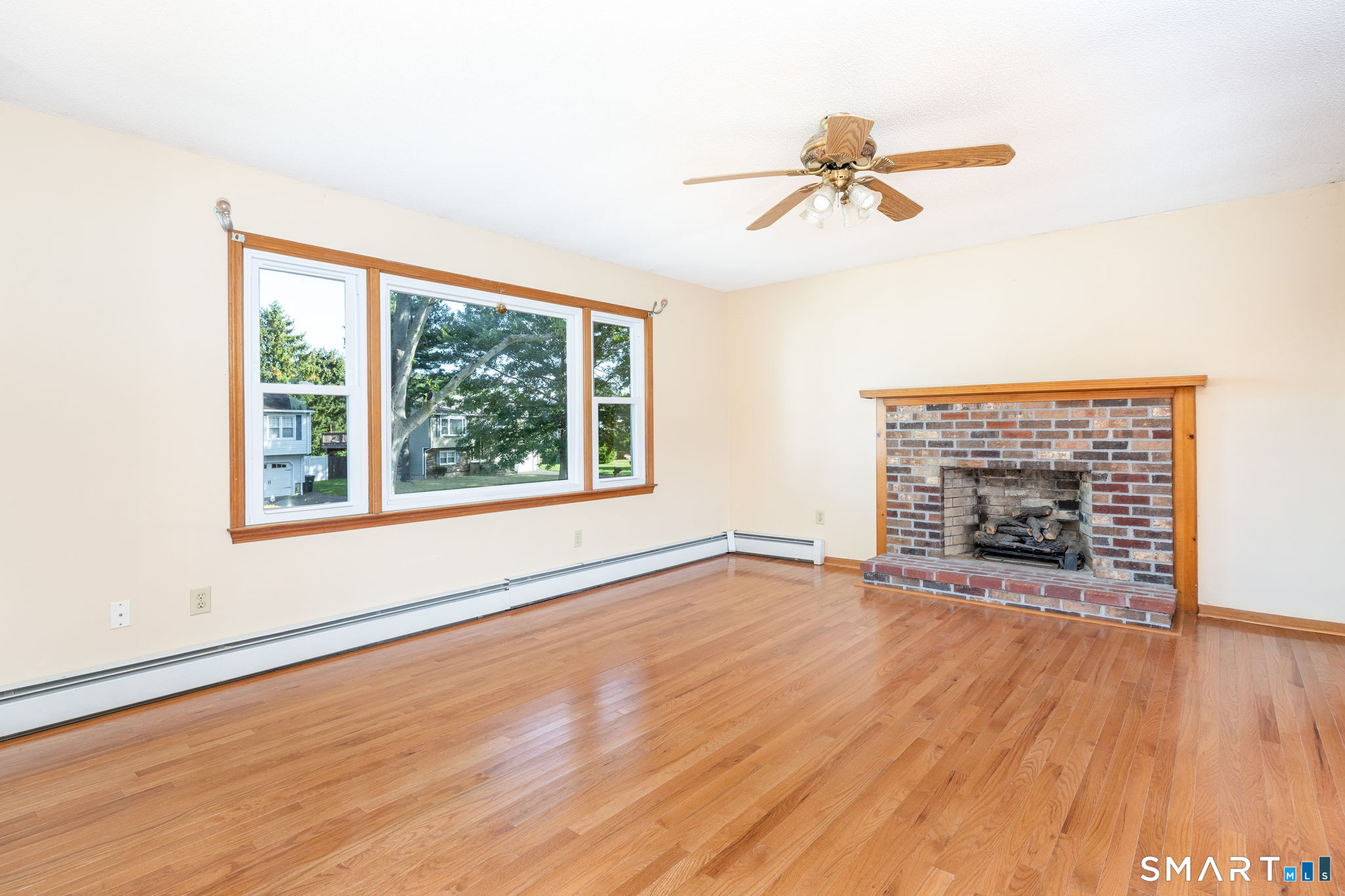 11 Londonderry Lane Milford CT 06460