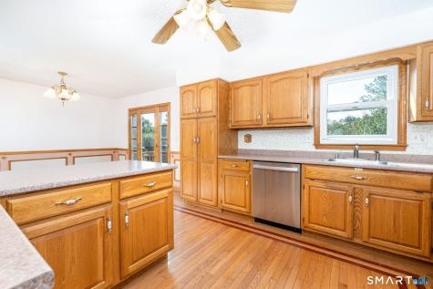 11 Londonderry Lane Milford CT 06460