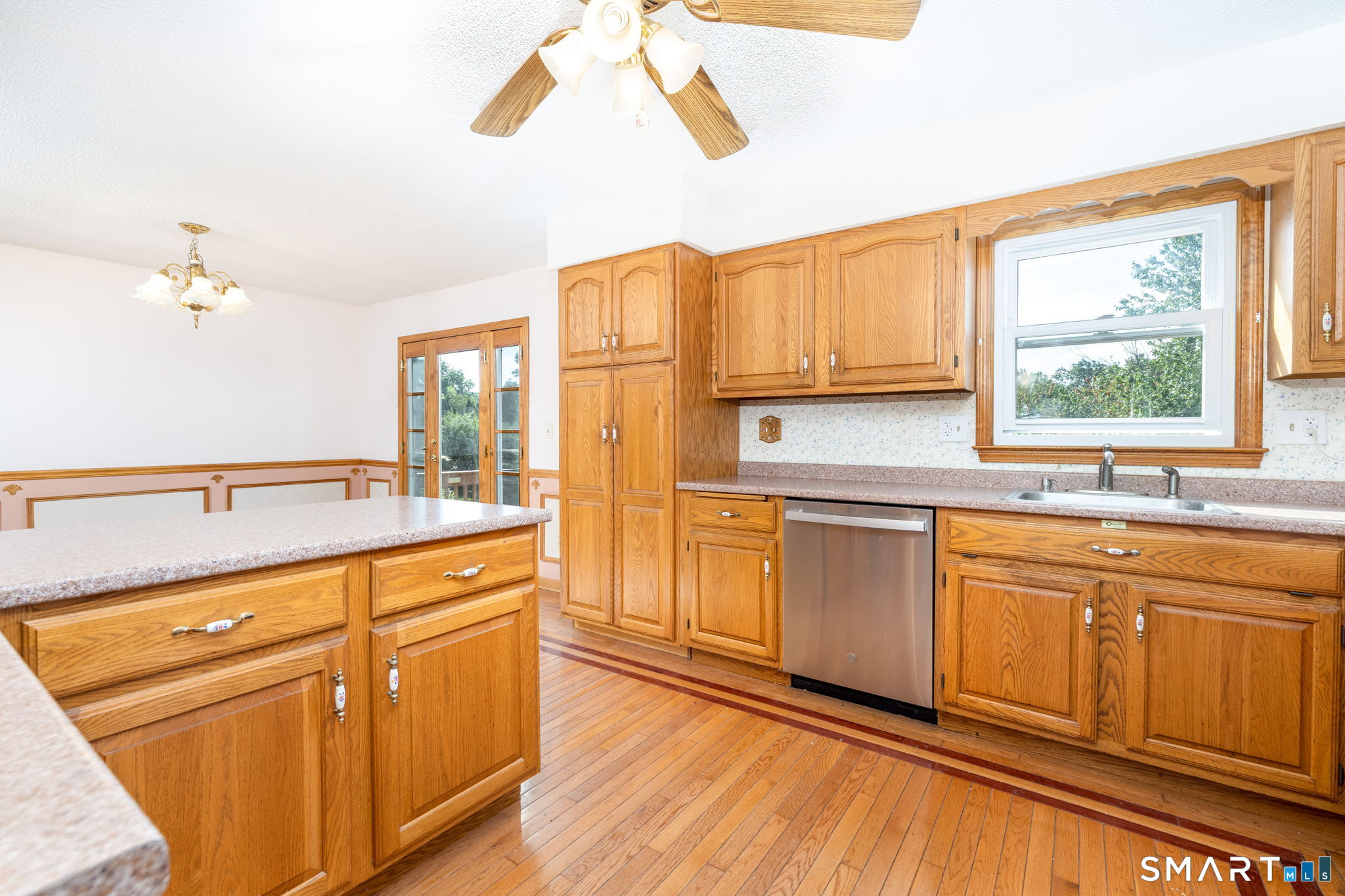 11 Londonderry Lane Milford CT 06460