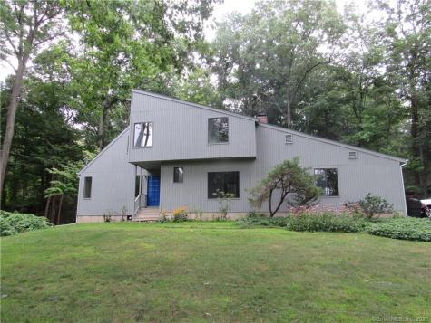 47 Flax Hill Road Brookfield CT 06804