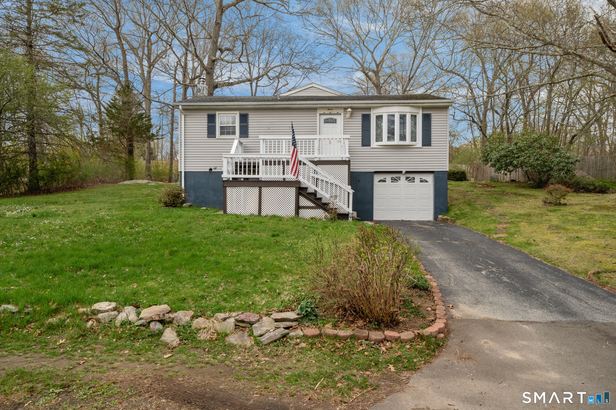12 Lake Street Ledyard CT 06339