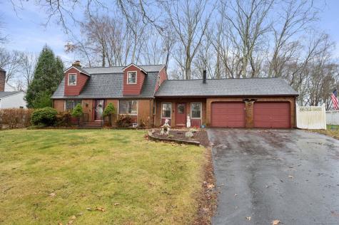 19 Inchcliffe Drive Ledyard CT 06335