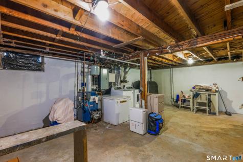 14 Roxbury Road East Hartford CT 06118