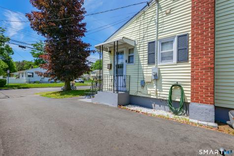 14 Roxbury Road East Hartford CT 06118