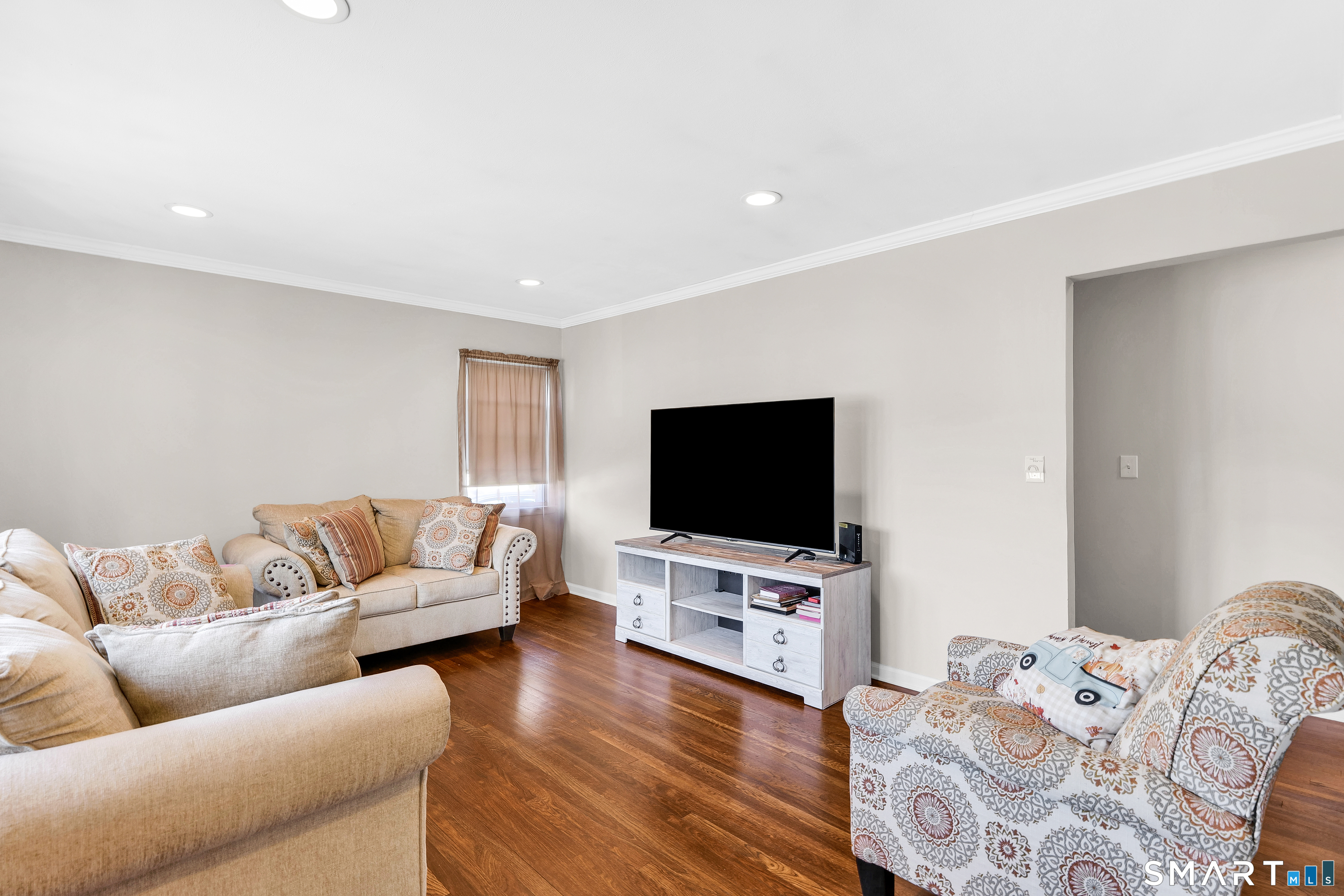 14 Roxbury Road East Hartford CT 06118