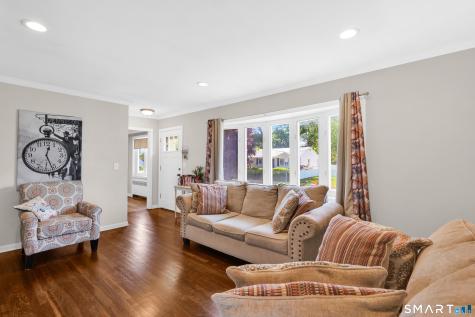 14 Roxbury Road East Hartford CT 06118
