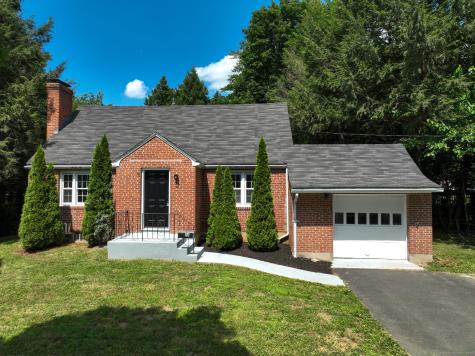 86 Gabb Road Bloomfield CT 06002