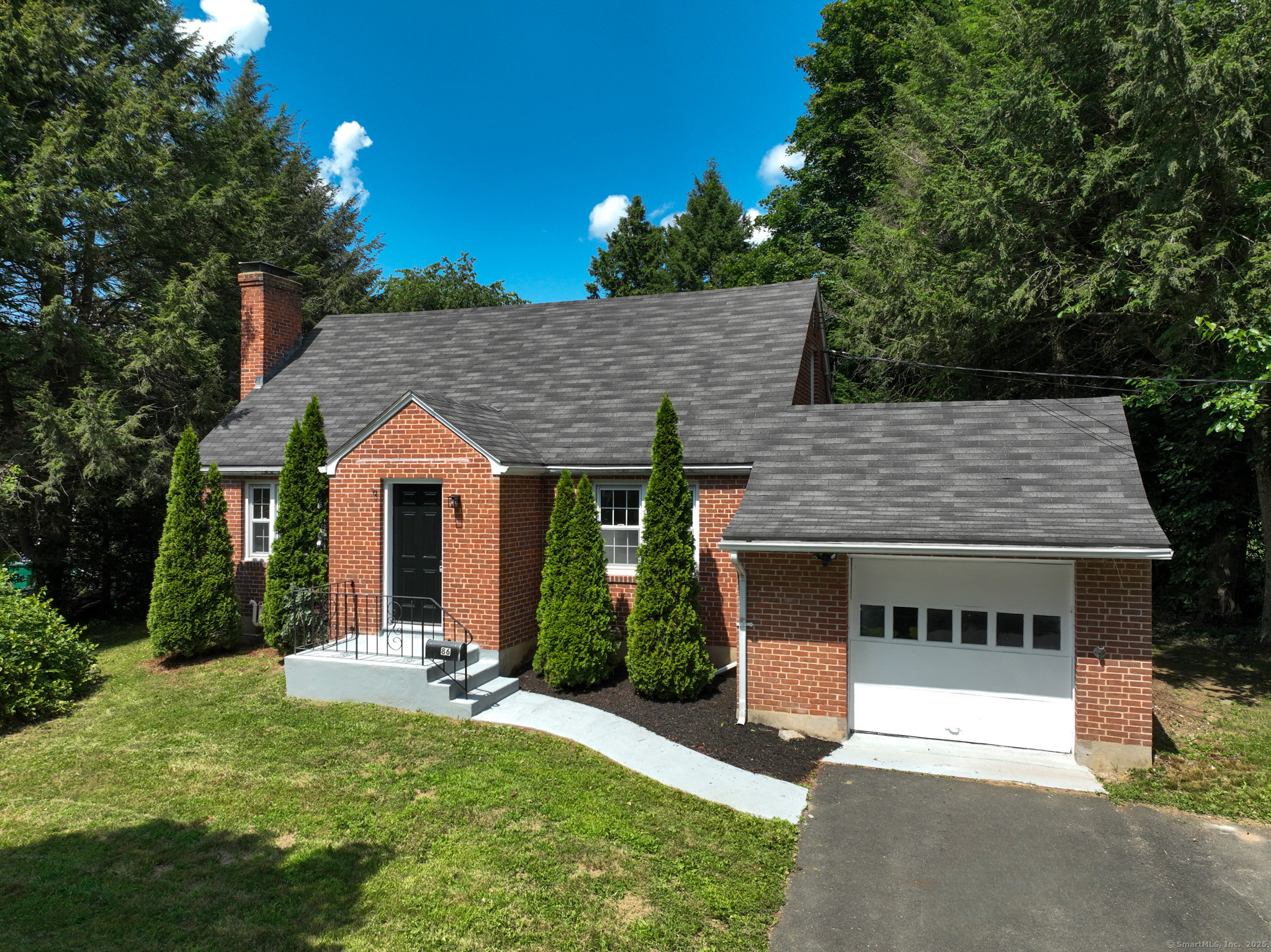 86 Gabb Road Bloomfield CT 06002