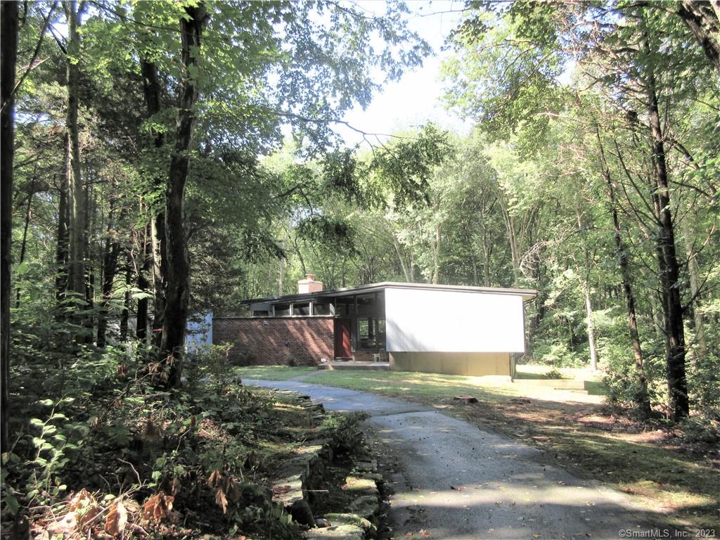 99 Lovers Lane East Lyme CT 06333