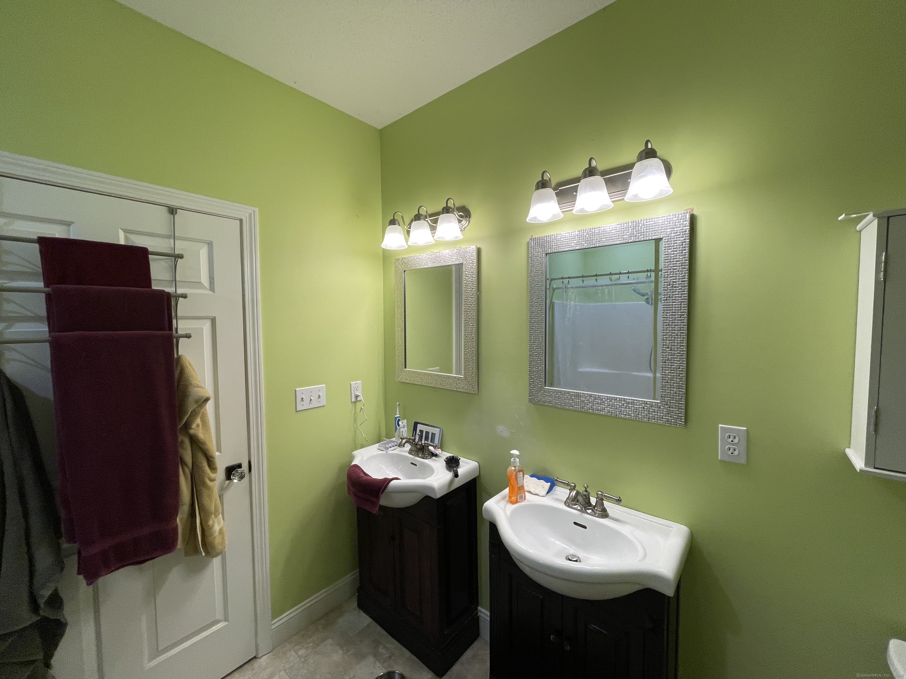 2 Old Barrows Road Union CT 06076