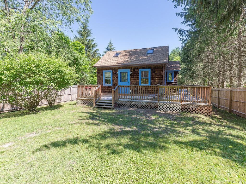 16 Pond Road New Hartford CT 06057