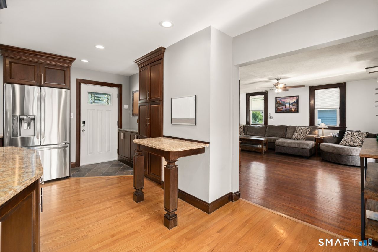 5 Roosevelt Drive Seymour CT 06483