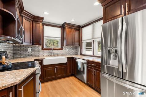 5 Roosevelt Drive Seymour CT 06483
