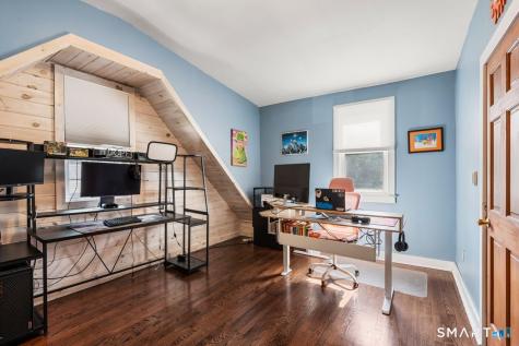 5 Roosevelt Drive Seymour CT 06483