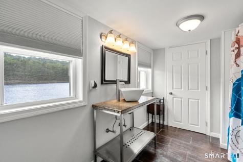 5 Roosevelt Drive Seymour CT 06483