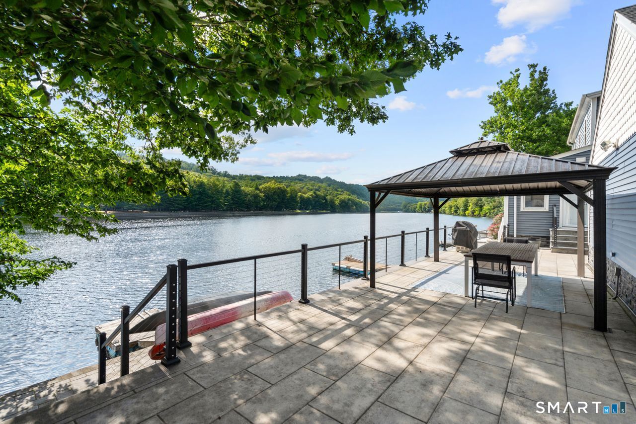 5 Roosevelt Drive Seymour CT 06483