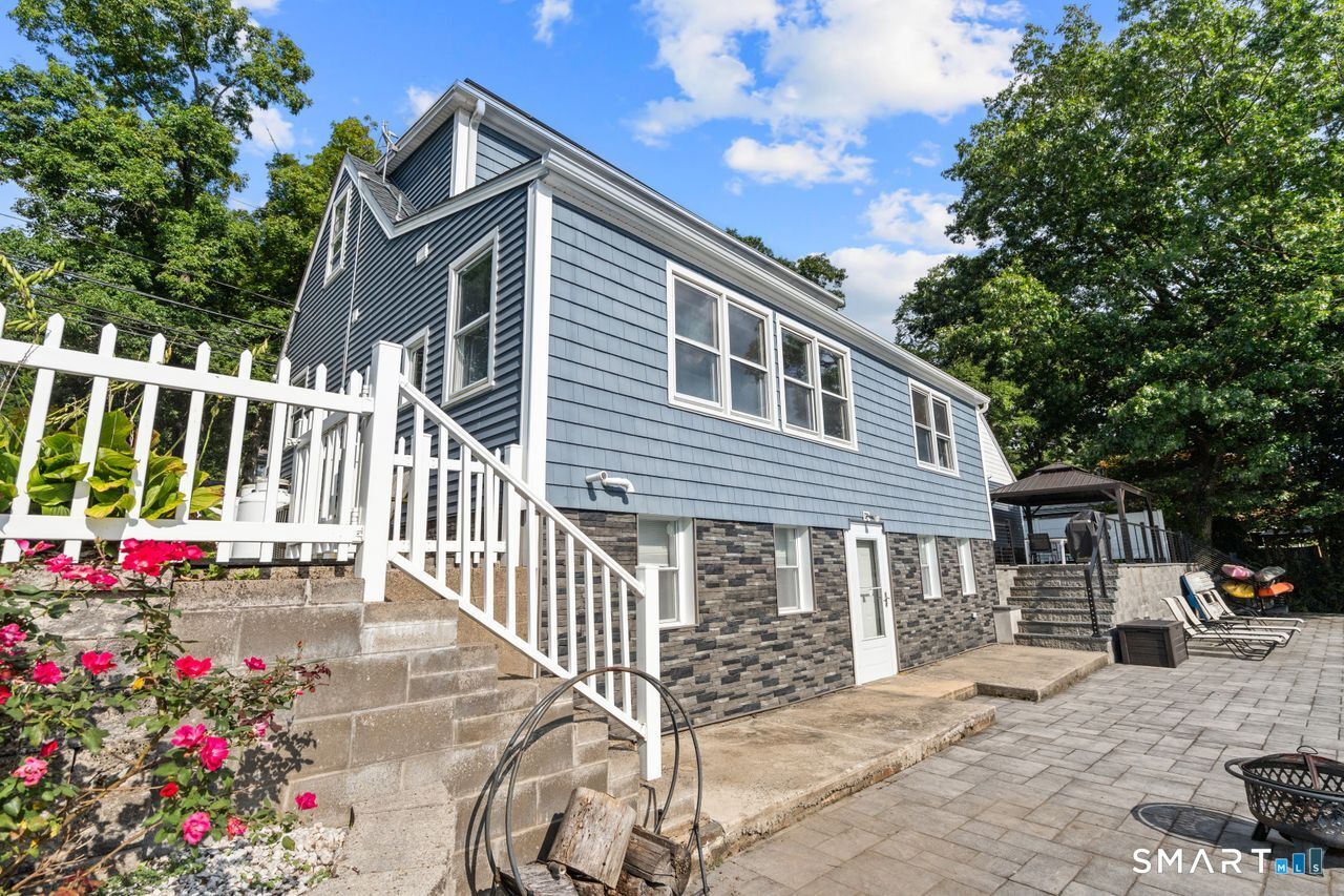 5 Roosevelt Drive Seymour CT 06483
