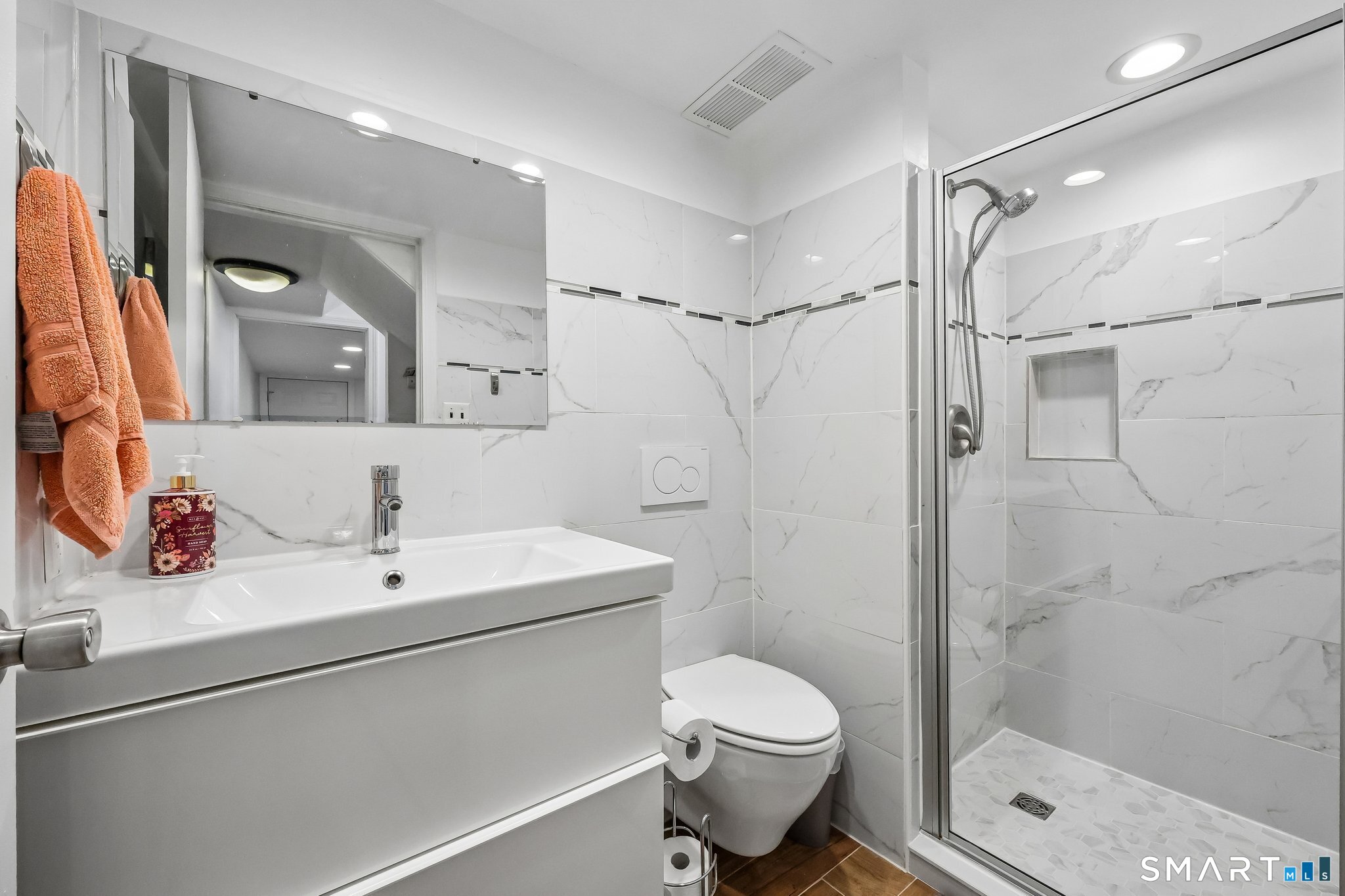 16 Fox Road Plainville CT 06062