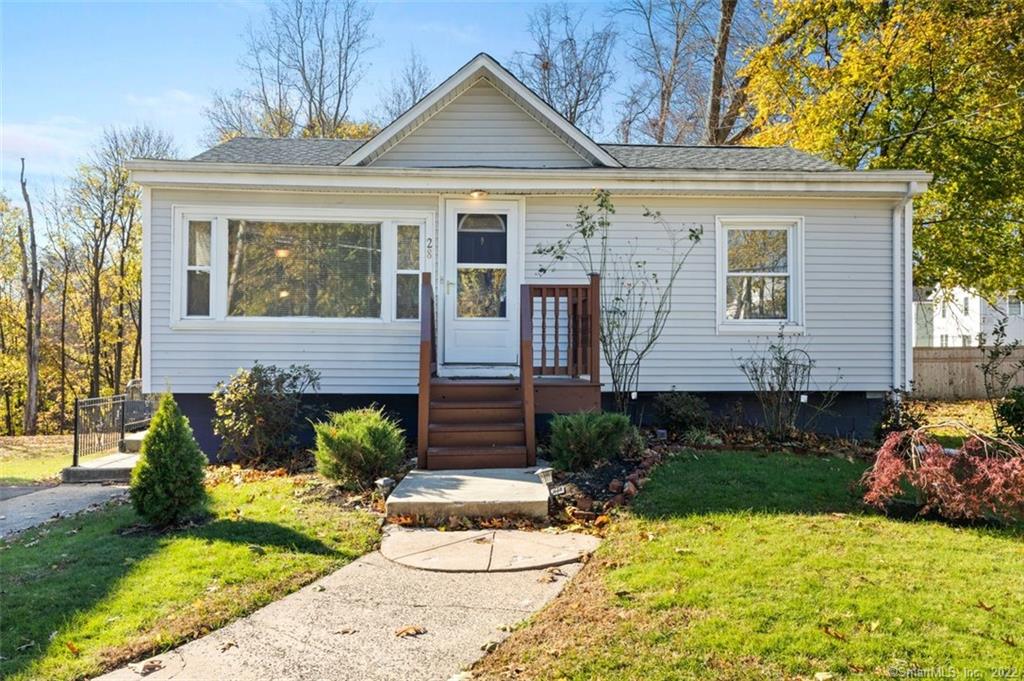 28 Stevens Avenue West Haven CT 06516