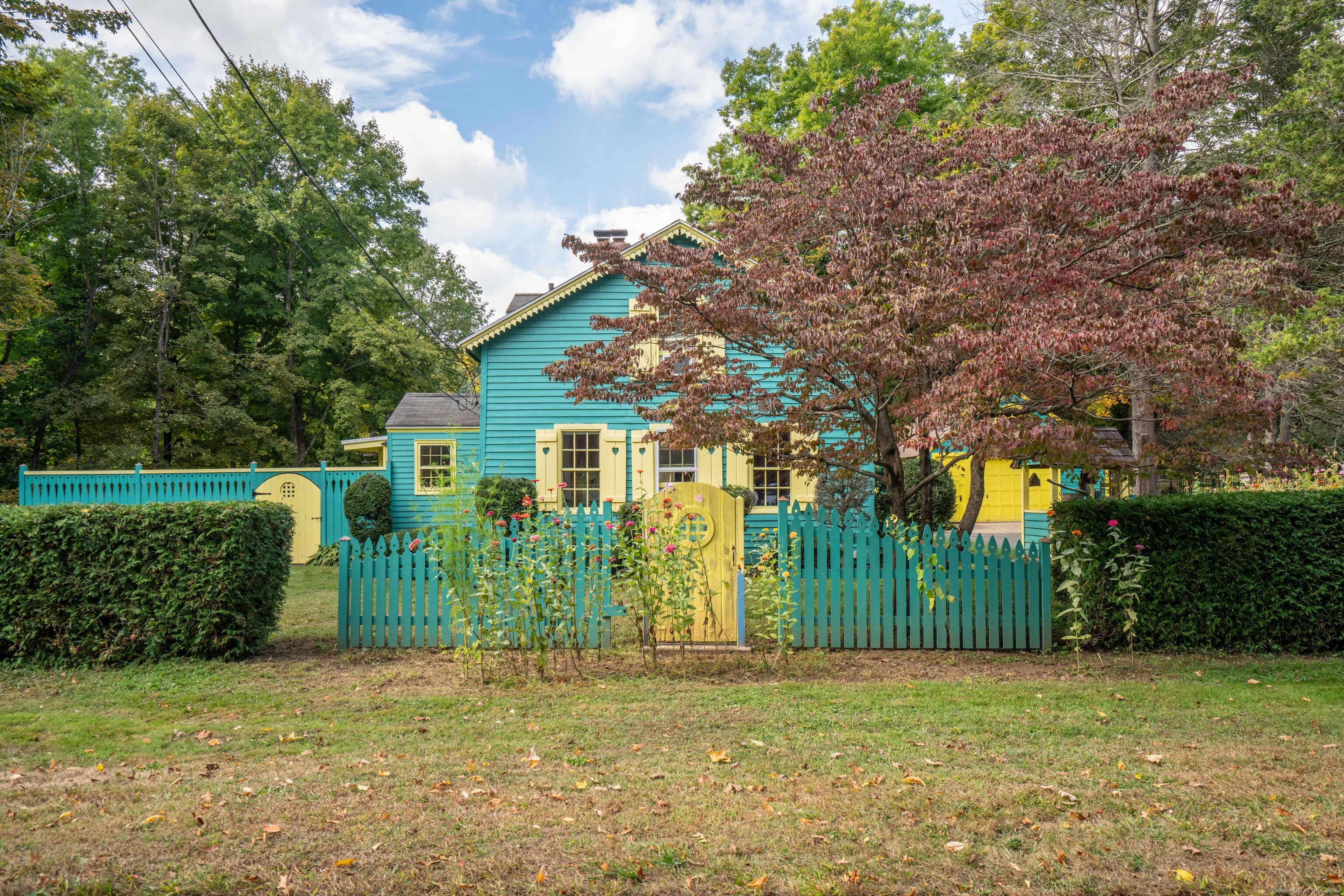 899 Mountain Road Bloomfield CT 06002