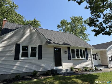 10 Lox Lane Enfield CT 06082