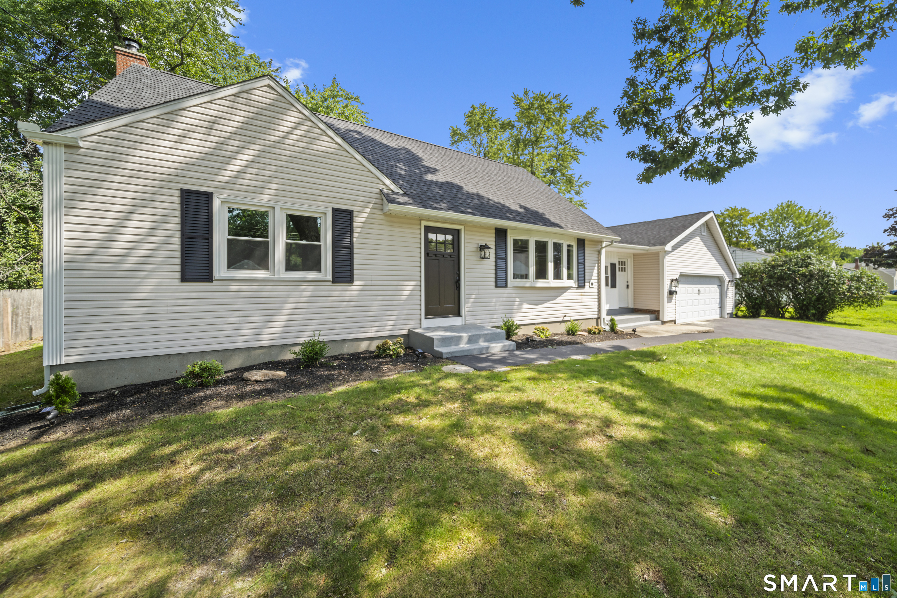 10 Lox Lane Enfield CT 06082