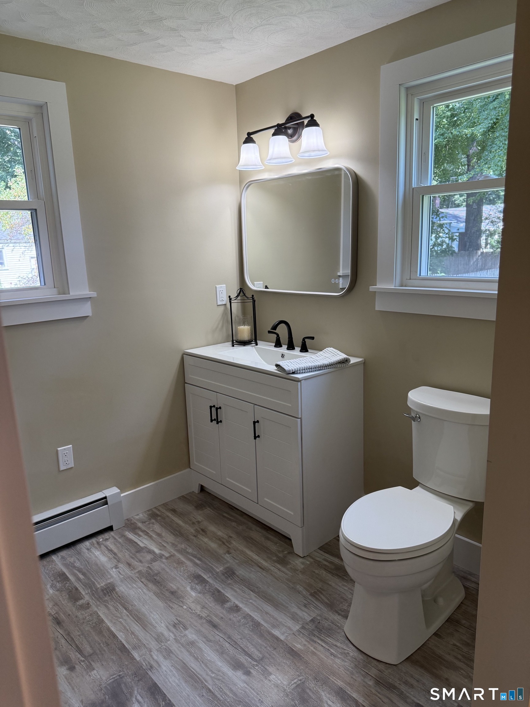 10 Lox Lane Enfield CT 06082