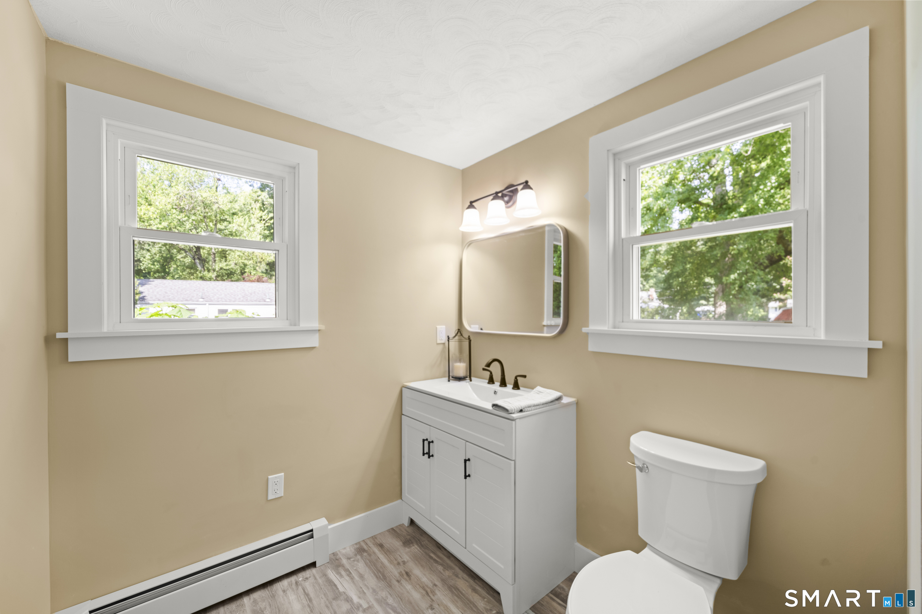 10 Lox Lane Enfield CT 06082