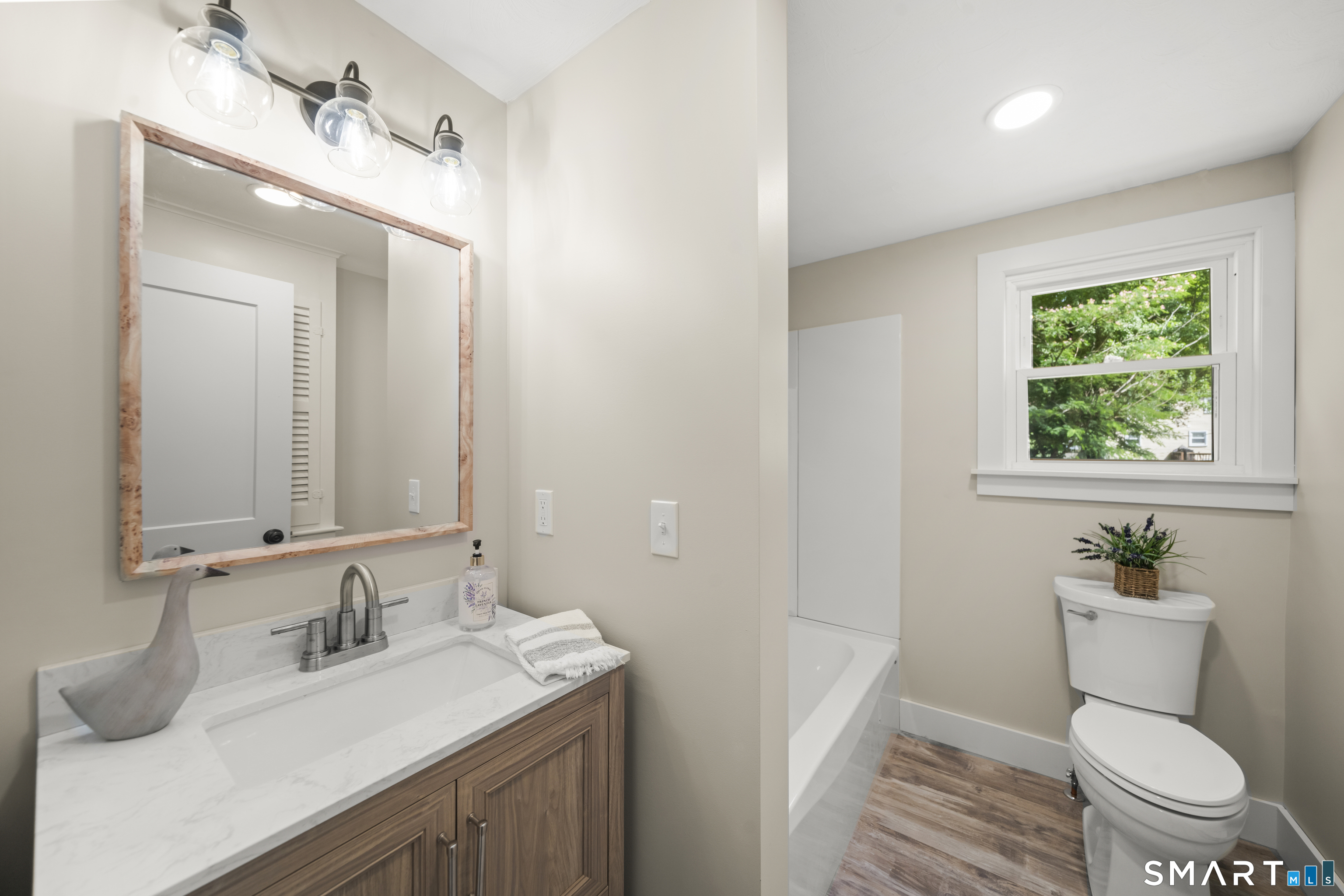 10 Lox Lane Enfield CT 06082