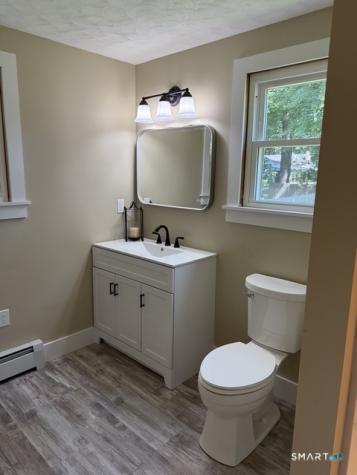 10 Lox Lane Enfield CT 06082