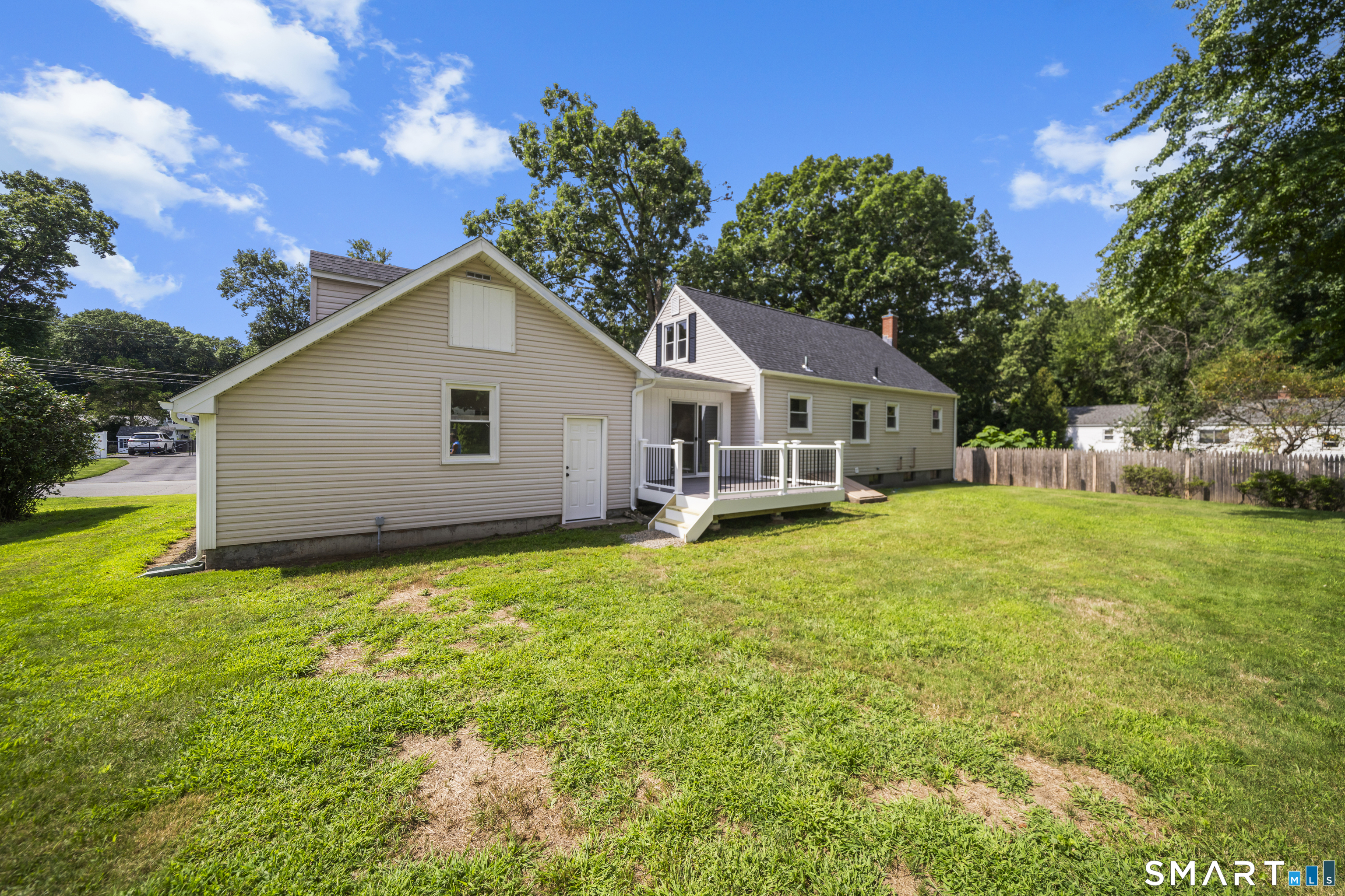 10 Lox Lane Enfield CT 06082