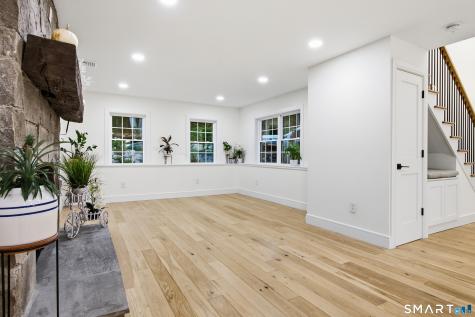 9 Bradley Lane Newtown CT 06482