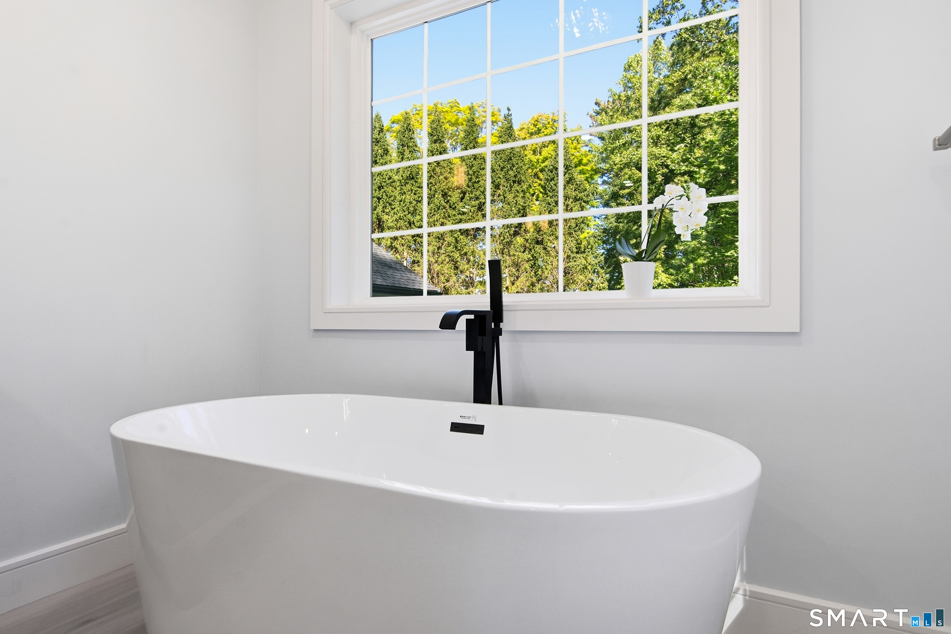 9 Bradley Lane Newtown CT 06482