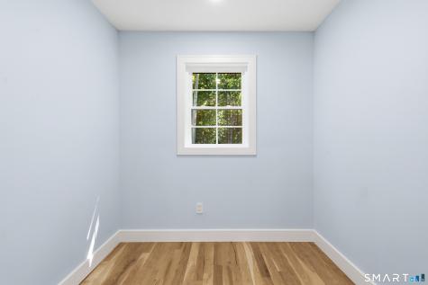 9 Bradley Lane Newtown CT 06482