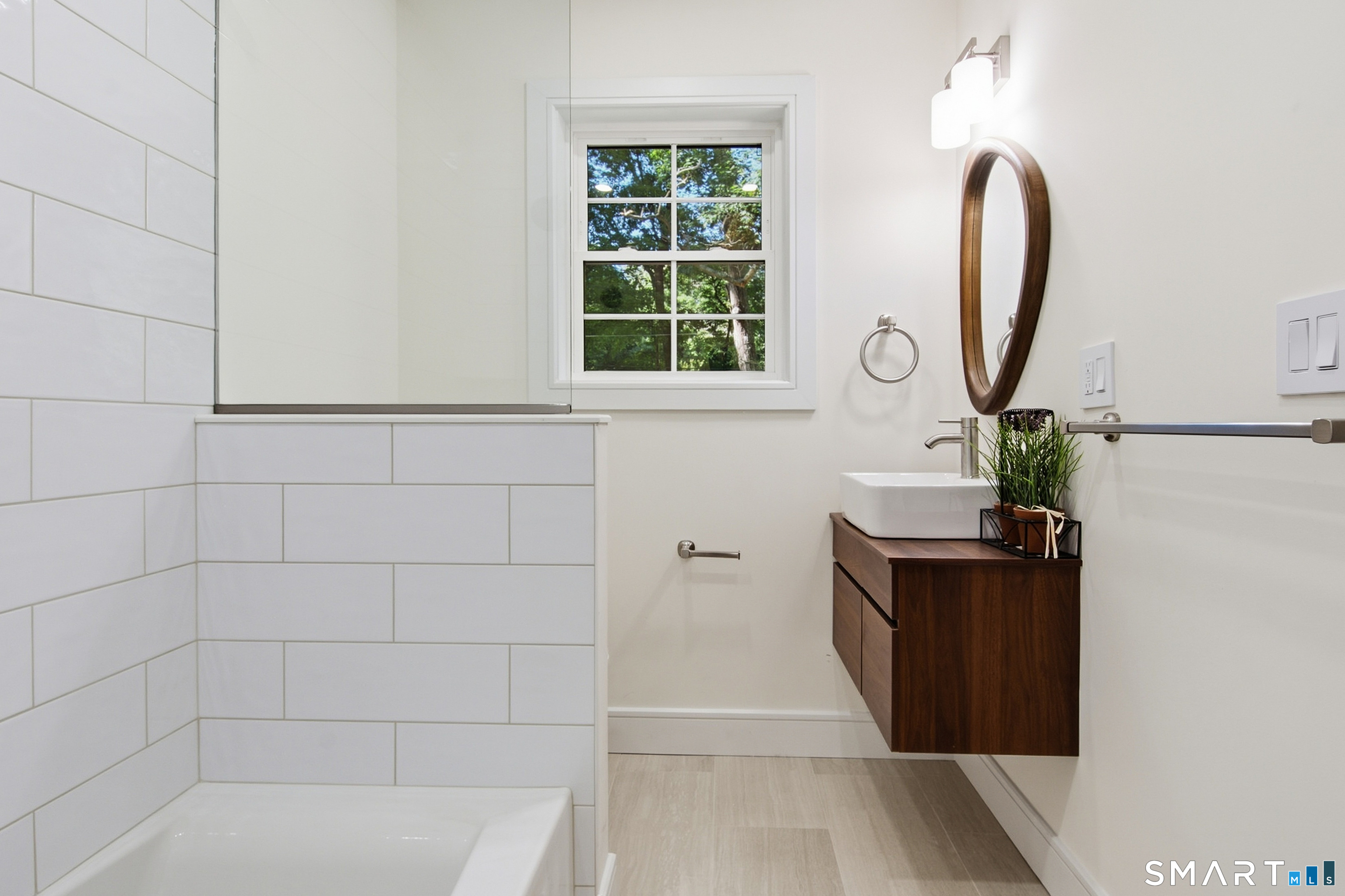 9 Bradley Lane Newtown CT 06482