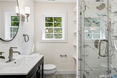 9 Bradley Lane Newtown CT 06482