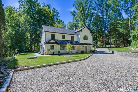 9 Bradley Lane Newtown CT 06482