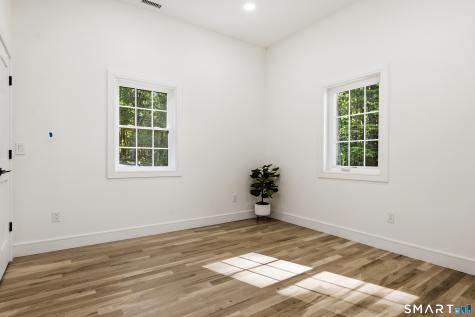 9 Bradley Lane Newtown CT 06482