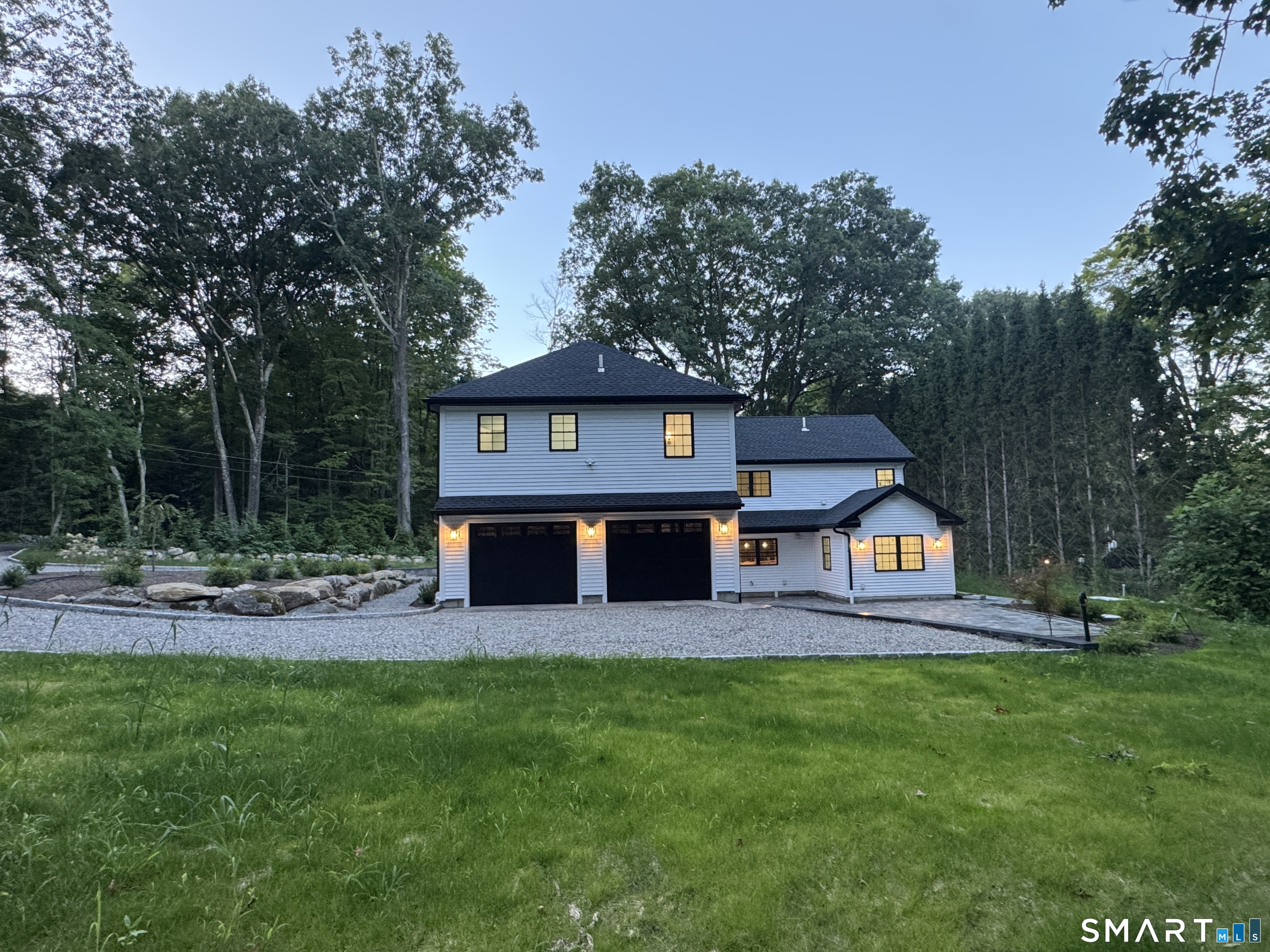 9 Bradley Lane Newtown CT 06482
