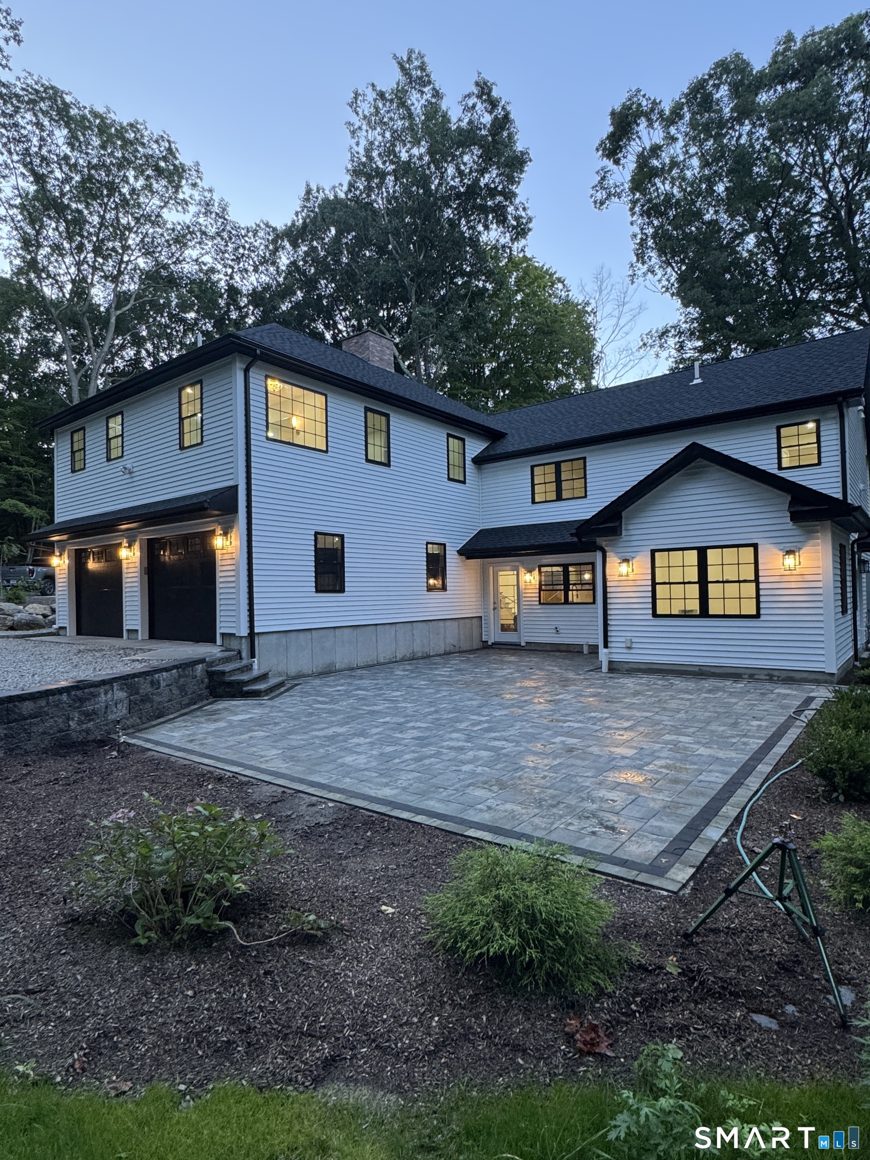 9 Bradley Lane Newtown CT 06482