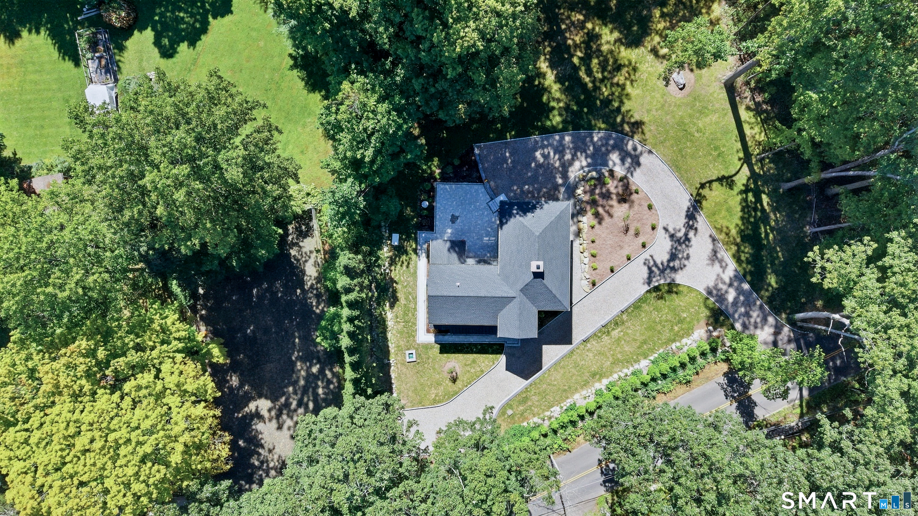 9 Bradley Lane Newtown CT 06482