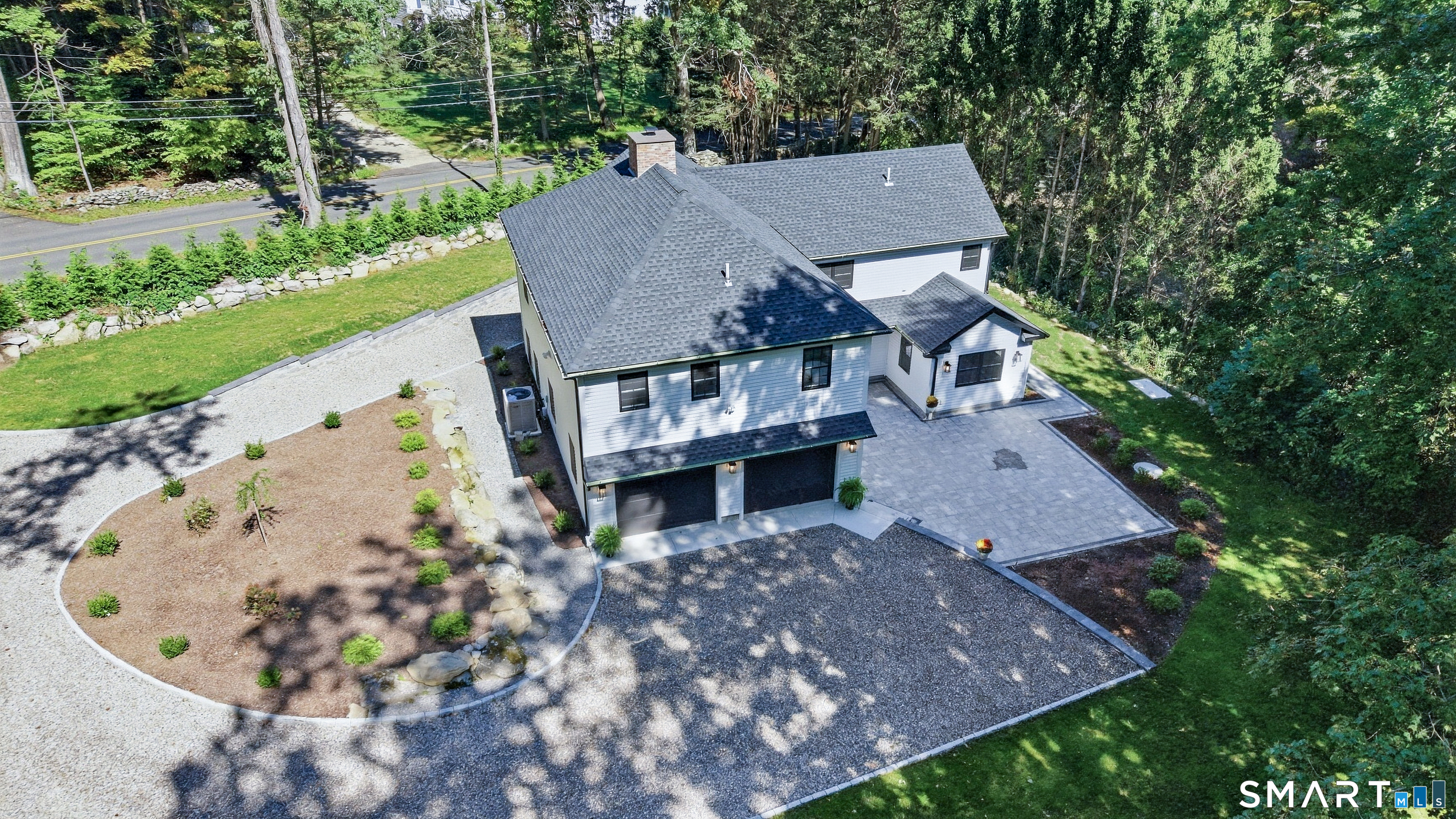 9 Bradley Lane Newtown CT 06482
